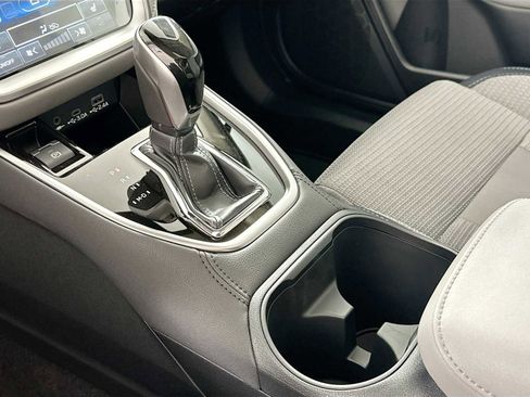 Certified 2025 Subaru Outback Premium w/ Popular Package #1A image 16