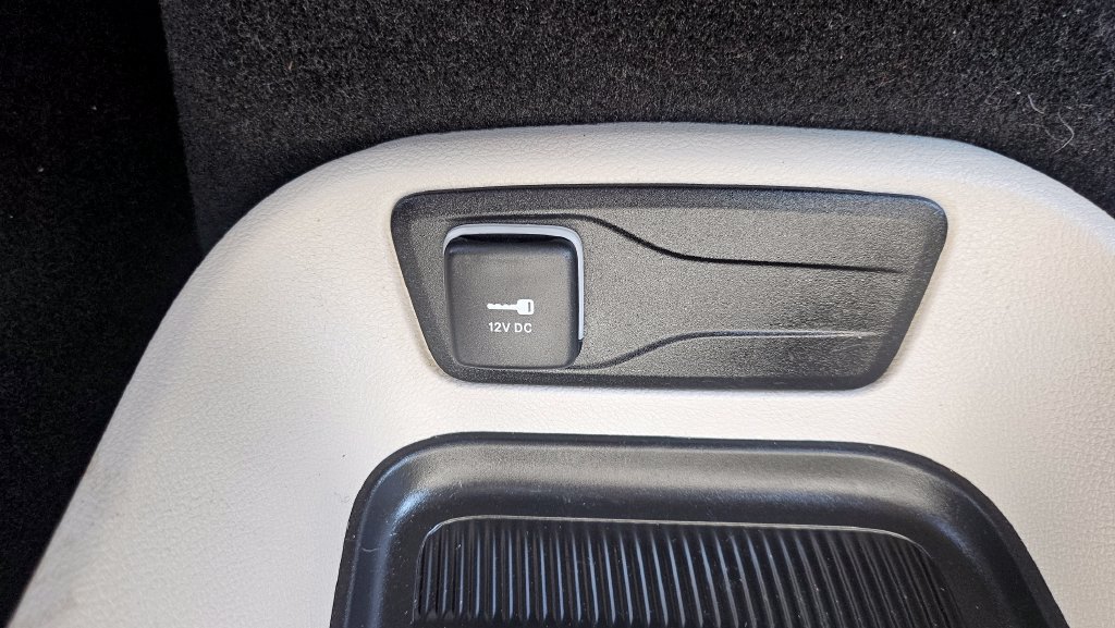 Used 2023 Chrysler Pacifica Touring-L FWD image 39