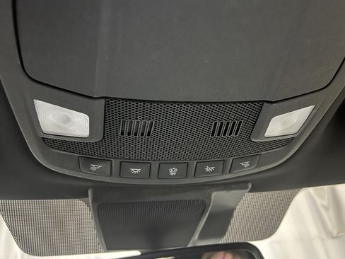 Used 2019 Ford F150 XLT w/ Equipment Group 302A Luxury AWD/4WD image 19