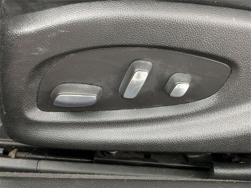 Used 2014 Cadillac ELR Base image 13