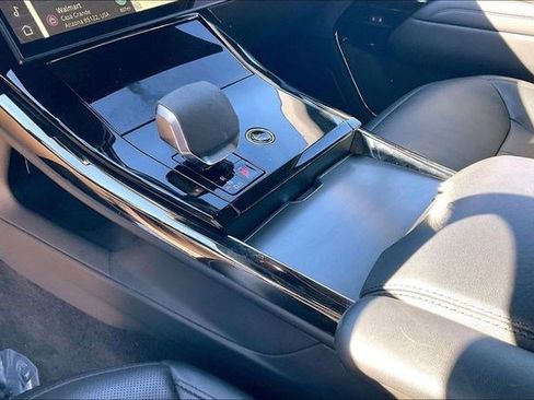 Used 2024 Land Rover Range Rover Sport Dynamic SE image 17