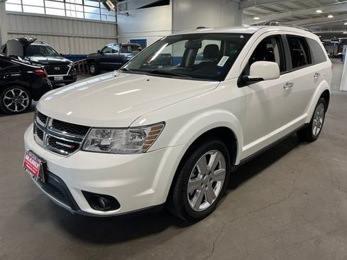 Used 2017 Dodge Journey SXT w/ Chrome Appearance Group FWD image 7