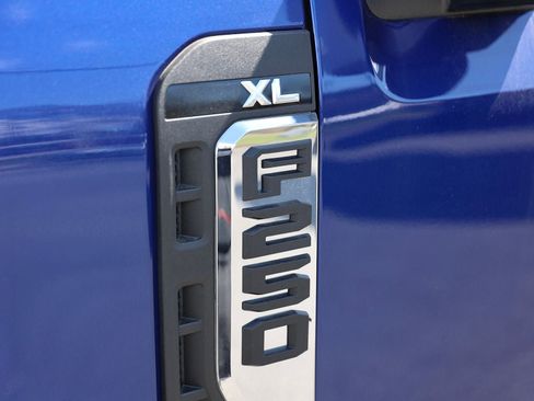 New 2026 Ford F250 XL w/ FX4 Off-Road Package image 11