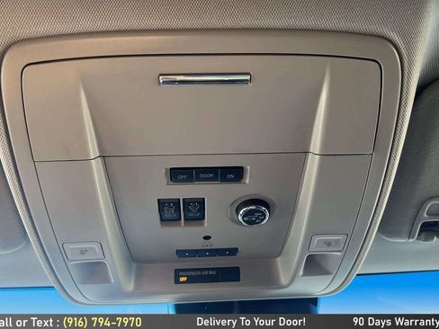 Used 2015 GMC Yukon SLT image 28