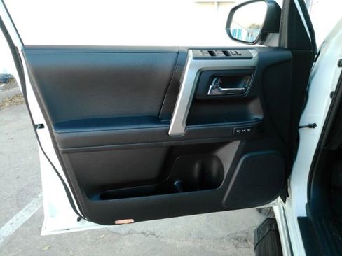 Used 2023 Toyota 4Runner Limited image 15