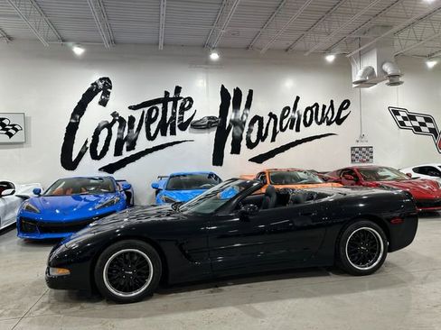 Used 1999 Chevrolet Corvette Convertible w/ Performance Handling Pkg image 28