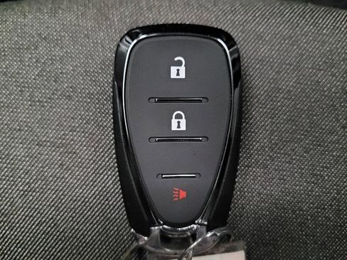 Used 2020 Chevrolet Equinox LT FWD image 32