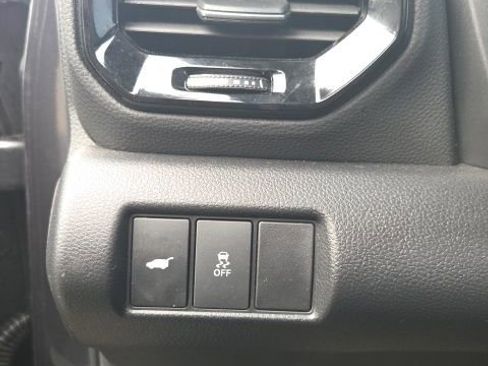 Used 2025 Honda Pilot Touring image 27