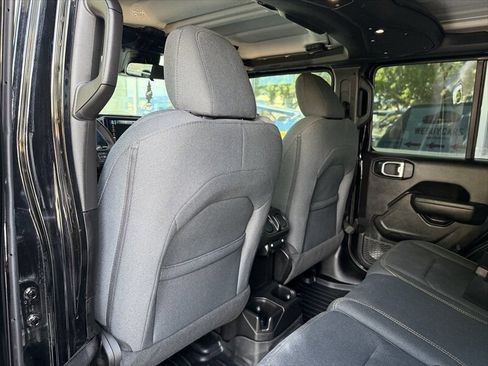 Used 2026 Jeep Wrangler Unlimited Sport AWD/4WD image 13