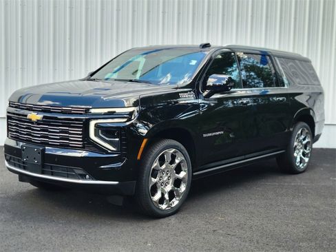 New 2025 Chevrolet Suburban High Country image 7