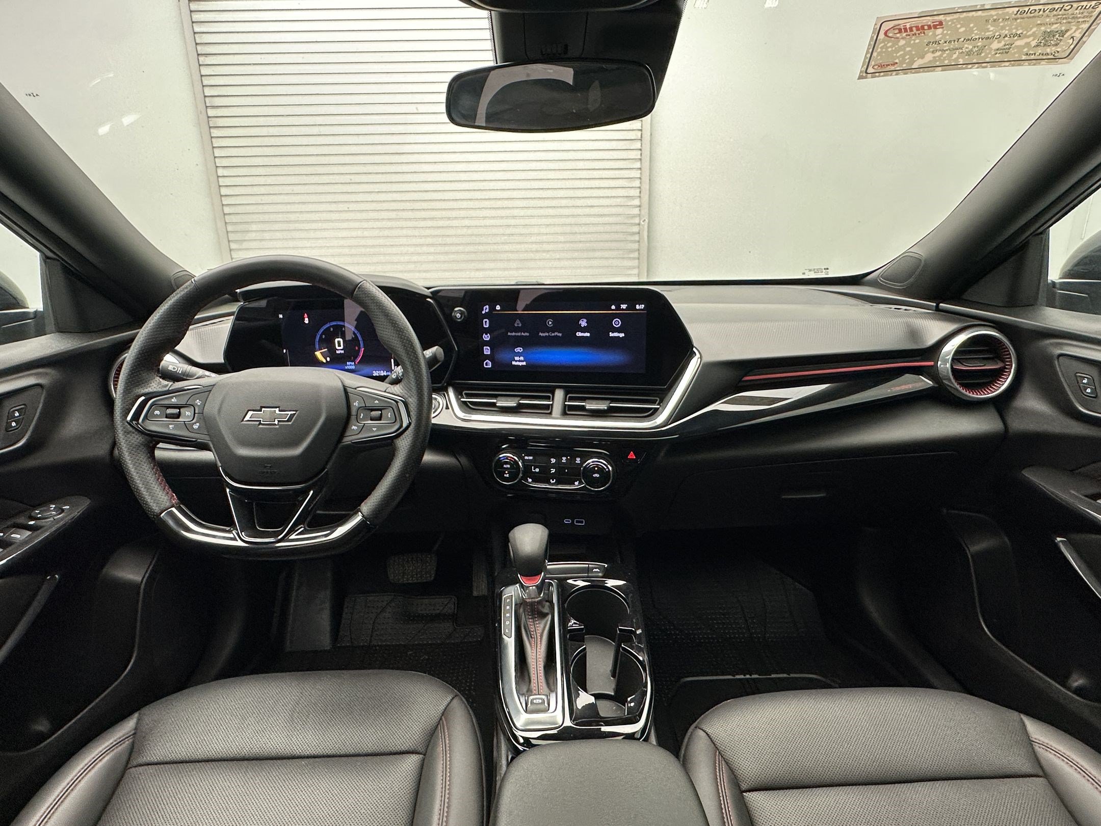 Certified 2024 Chevrolet Trax RS w/ Sunroof Package FWD image 16