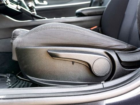 Used 2023 Kia K5 LXS image 12