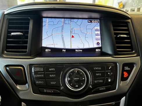 Used 2020 Nissan Pathfinder SL image 20