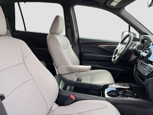 Used 2019 Honda Passport EX-L image 27