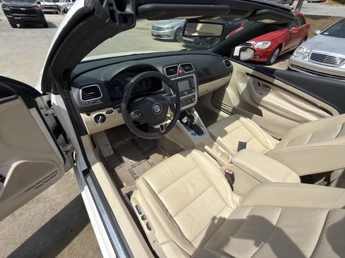 Used 2012 Volkswagen Eos Lux image 16