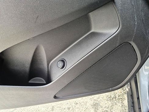 Used 2024 Chevrolet Equinox LT w/ LPO, Floor Liner Package FWD image 15