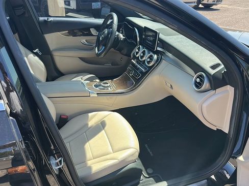 Used 2018 Mercedes-Benz C 300 Sedan image 14