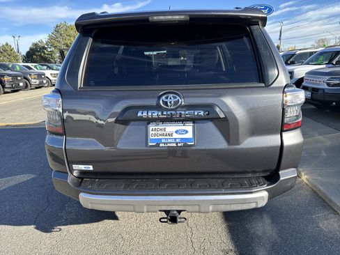Used 2018 Toyota 4Runner TRD Off-Road Premium w/ Wilderness Package AWD/4WD image 12