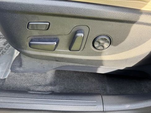 Used 2022 Hyundai Palisade Limited image 13