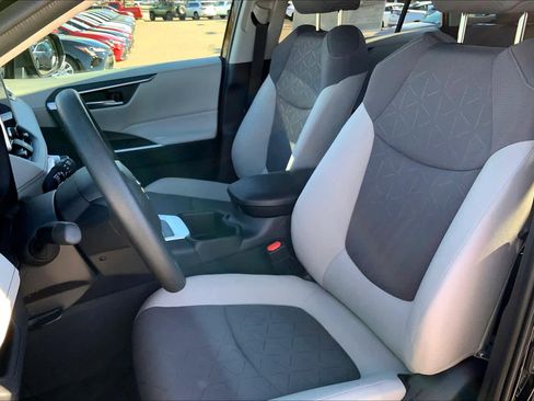 New 2025 Toyota RAV4 XLE image 9