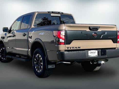 Used 2021 Nissan Titan PRO-4X w/ Pro-4x Convenience Package AWD/4WD image 10