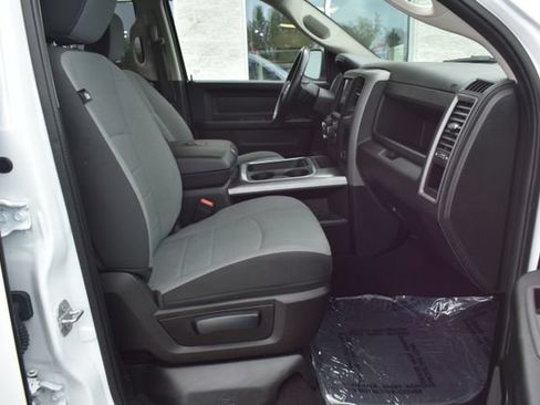Used 2022 RAM 1500 Express w/ Wheel & Sound Group AWD/4WD image 39