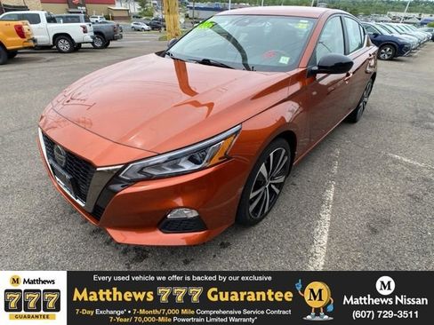 Certified 2022 Nissan Altima 2.5 SR AWD/4WD image 1