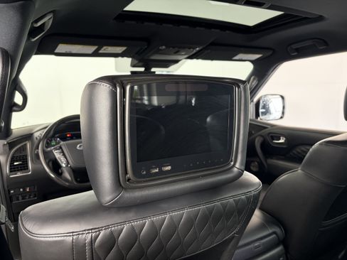 Used 2023 INFINITI QX80 Sensory w/ Cargo Package AWD/4WD image 9
