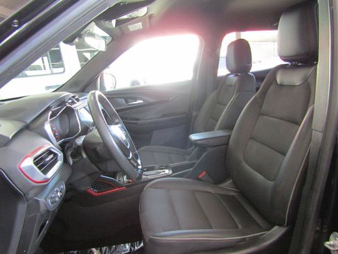 Used 2022 Chevrolet TrailBlazer RS FWD image 8