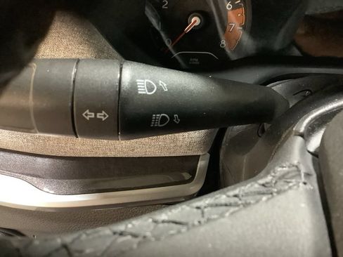 Used 2023 Jeep Compass Latitude w/ Convenience Group AWD/4WD image 25