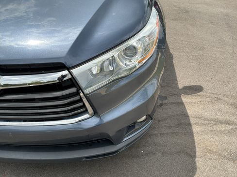 Used 2015 Toyota Highlander XLE FWD image 6