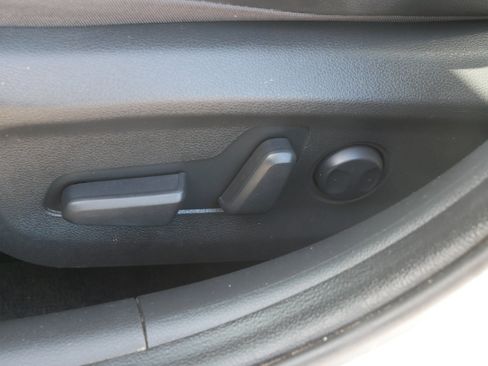 Used 2018 Hyundai Elantra GT w/ Tech Package 03 FWD image 20