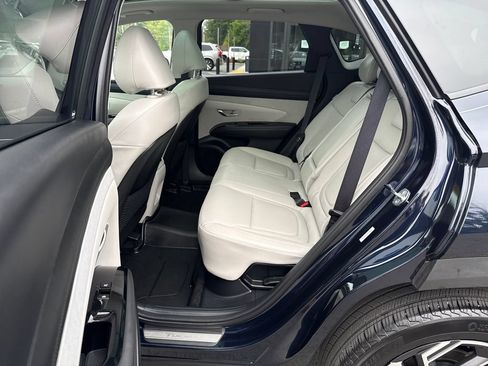 Used 2025 Hyundai Tucson Limited AWD/4WD image 30