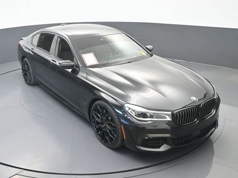 Used 2016 BMW 750i xDrive image 67