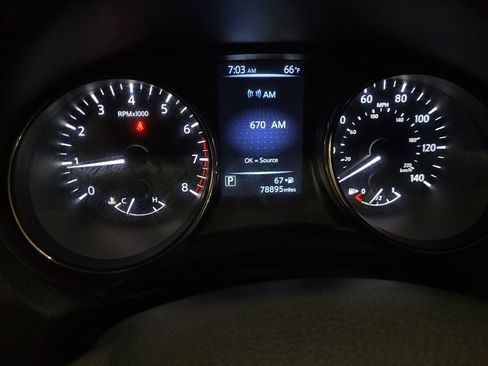 Used 2017 Nissan Rogue S image 23