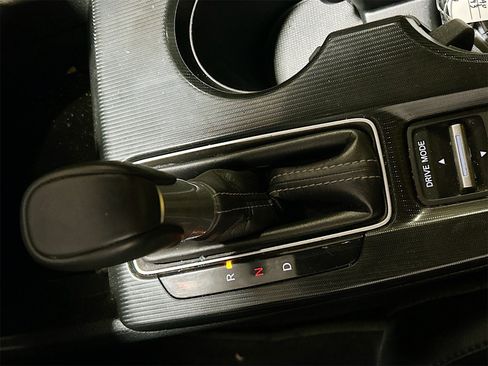 Used 2024 Honda Civic Sport image 16