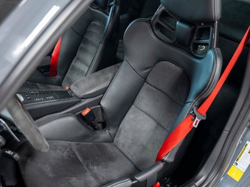 Used 2018 Porsche 911 GT3 RWD image 82