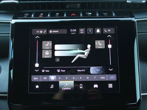 Used 2023 Jeep Grand Cherokee Altitude image 23