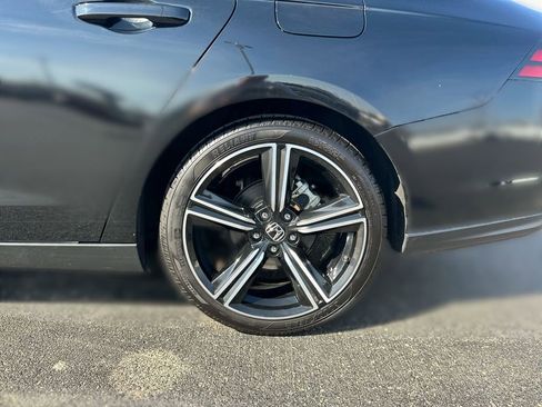 Used 2023 Honda Accord Sport image 18