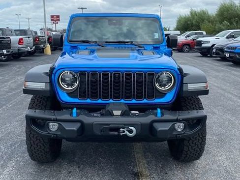 Used 2024 Jeep Wrangler Unlimited Rubicon 4xe w/ Capability Package AWD/4WD image 2