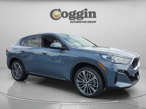 New 2026 BMW X2 xDrive28i w/ Convenience Package AWD/4WD image 7