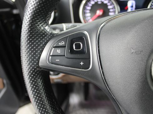 Used 2017 Mercedes-Benz E 300 4MATIC image 10