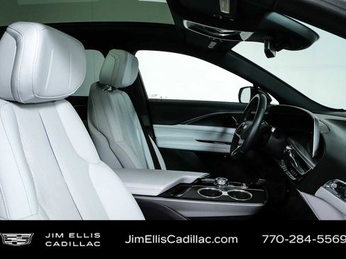 Used 2024 Cadillac Lyriq Sport RWD image 22