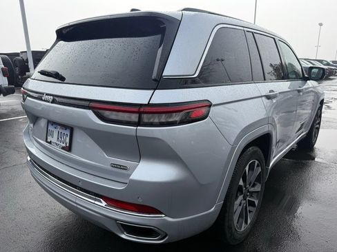 New 2025 Jeep Grand Cherokee Overland AWD/4WD image 3