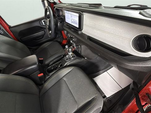 Used 2024 Jeep Wrangler Willys image 31