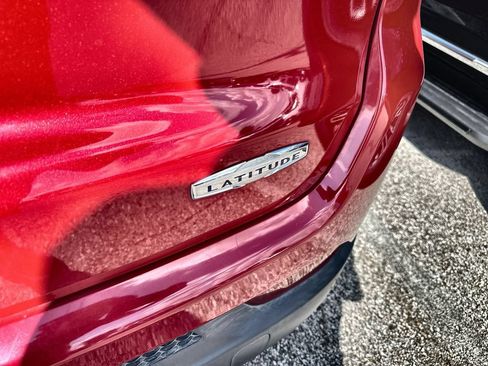 Used 2018 Jeep Compass Latitude w/ Safe & Security Group FWD image 6