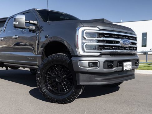 Used 2024 Ford F350 Platinum w/ FX4 Off-Road Package image 7