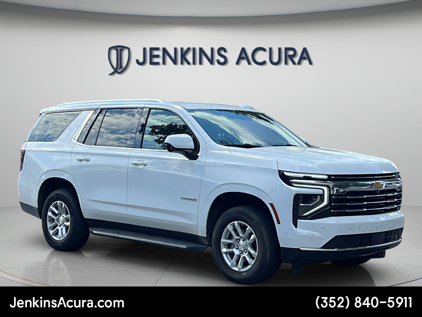 Used 2025 Chevrolet Tahoe LT RWD image 1