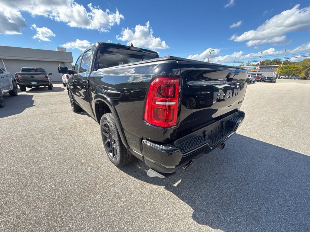 New 2027 RAM 1500 Limited AWD/4WD image 3