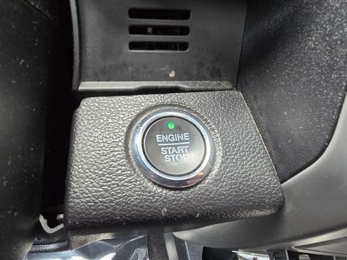 Used 2018 Ford F150 Platinum w/ Equipment Group 701A Luxury image 30